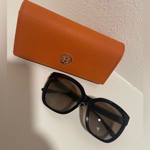Tory Burch sunnies